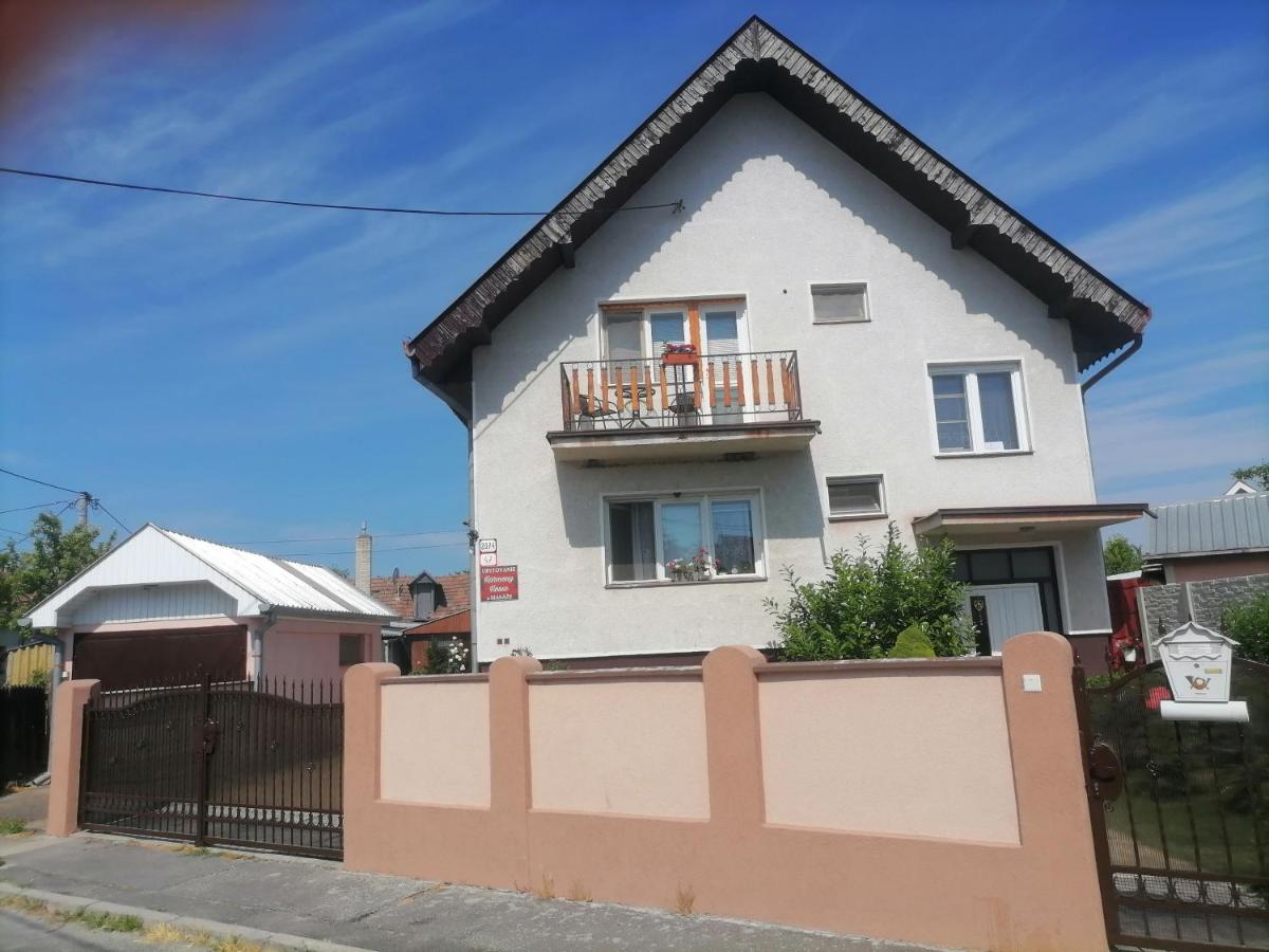 Ubytovanie Harmony House Hotel Veľký Meder Bagian luar foto