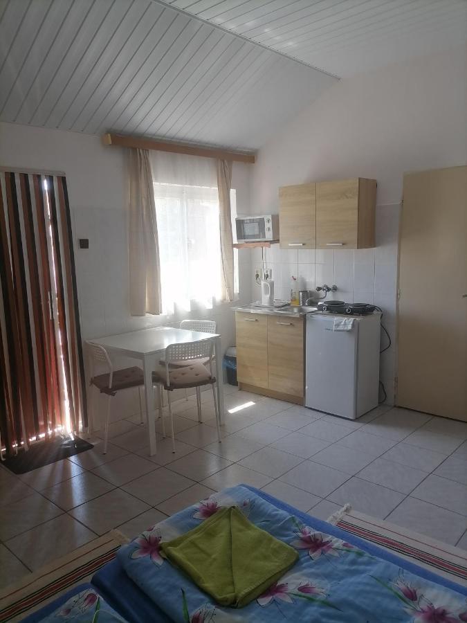 Ubytovanie Harmony House Hotel Veľký Meder Bagian luar foto